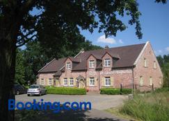 Bed & Breakfast De Kleine Magnolia - Tessenderlo - Building