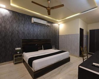 Hotel Stay 21 - Faridabad