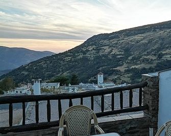 Hostal Rural Ruta de las Nieves - Capileira - Balkón