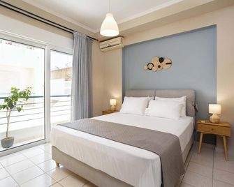 Kalamata City Nest - Ypapanti Cozy & Bright Getaway - Kalamata - Schlafzimmer
