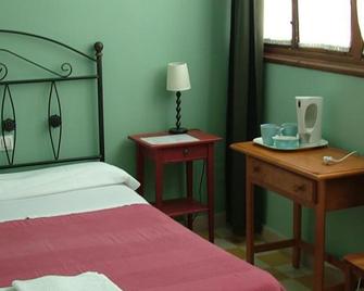 Pensión España - Cádiz - Habitación
