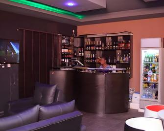 Morzi Hotel & Suites - Benin City - Bar