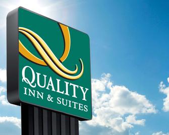 Quality Inn & Suites - Monroeville - Venkovní prostory