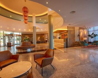 Fuengirola Beach Apartamentos Turisticos - Fuengirola - Hall d’entrée