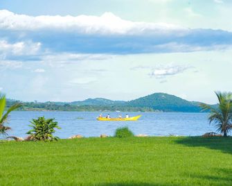 Beautiful Scenery, Incredible Natural Surroundings & Breathe Taking Vistas, - Kampala - Patio