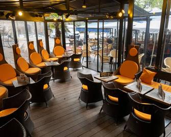 أوتل دي لونيفيرس - سان مالو - مطعم