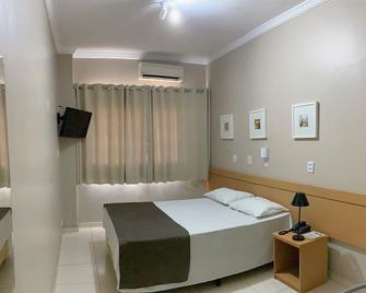 Hotel Astória - Maringá - Bedroom
