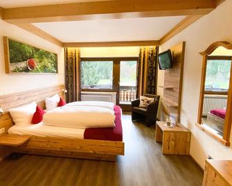 Landhotel Jostalstüble - Titisee-Neustadt - Schlafzimmer