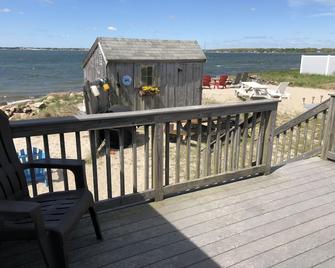Beachfront Cottage with Spectacular Ocean Views - Fairhaven - Balcone