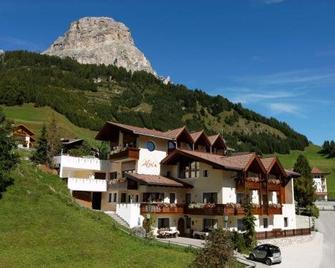 Alpin Apartments Colfosco - Colfosco - Edificio