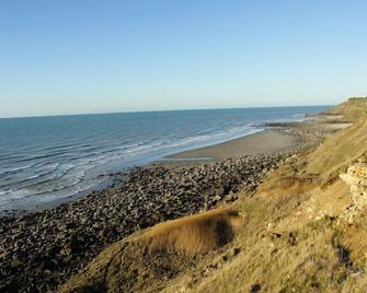 Lodging of full foot opening on big paysagé garden. Calm and Nature guaranteed. - Condette - Playa