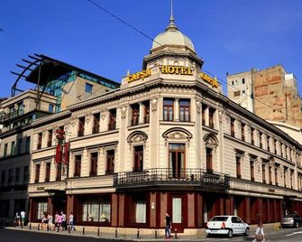 Hotel Casa Capsa - Boekarest - Gebouw