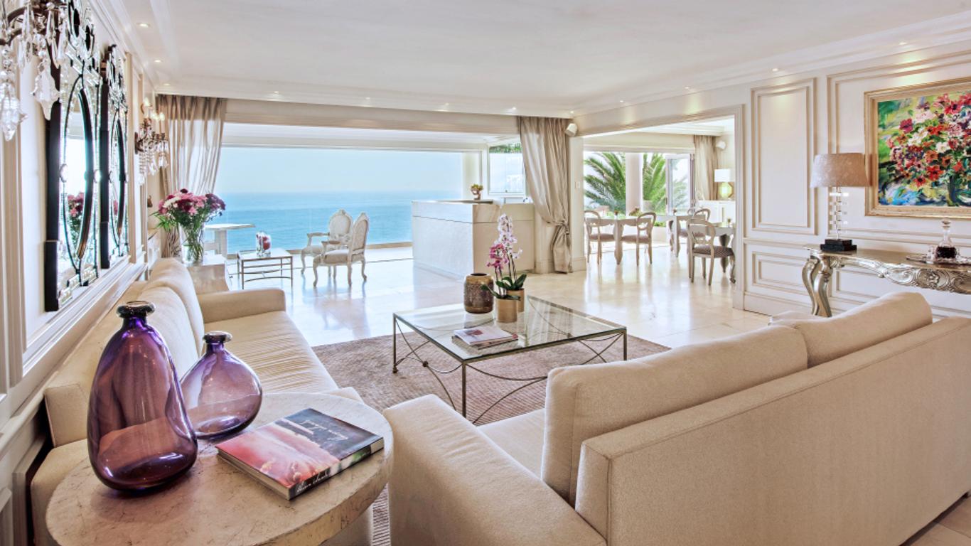 The Clarendon - Bantry Bay