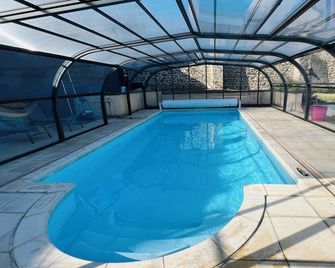 Charming house in Coutances with heated pool, up to 8 coucharges - Coutances - Pool