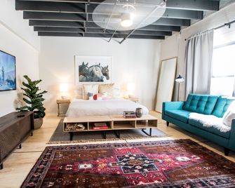 Stellar Suites - Louisville - Sala de estar
