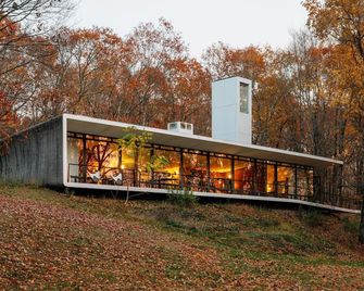 Willow Glen House - Architectural Gem in the Hudson Valley with European Vibes - Red Hook - Edificio