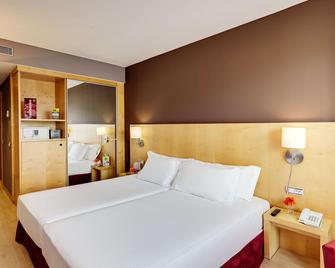 Hotel Sercotel Portales - Logroño - Schlafzimmer
