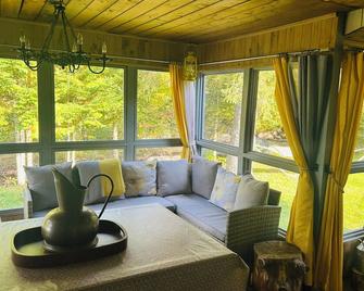 Chalet du ruisseau - Entrelacs - Living room