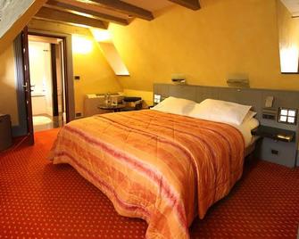 Maison Kammerzell - Hotel & Restaurant - Strasburgo - Camera da letto