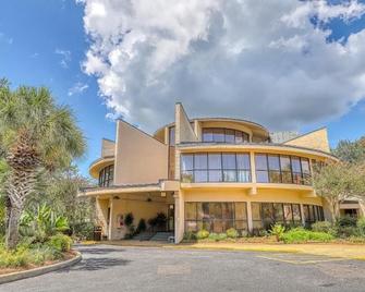 Ocean View at Island Club - Hilton Head Island - Building