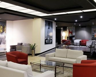 Hotel Conde Duque Bilbao - Bilbao - Lounge