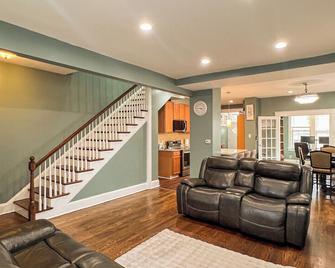 3-bedroom townhome in brilliant Washington with WiFi, AC - Washington D. C. - Sala de estar