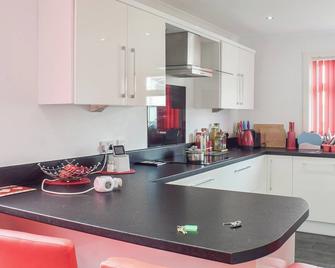 3 bedroom accommodation in Stirling - Stirling - Kitchen