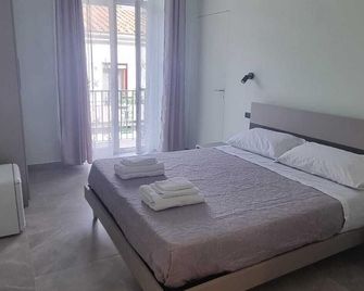 B&B Le Maioliche - Vietri sul Mare - Bedroom