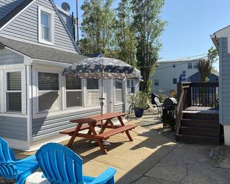 Seaside Pk Family Rental - Steps to the ocean or bay - Seaside Park - Patio