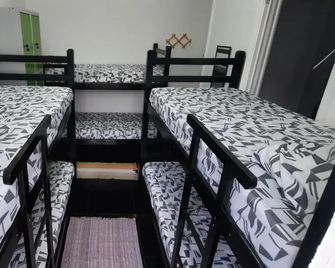 Quintal da Bella Hostel - Santos