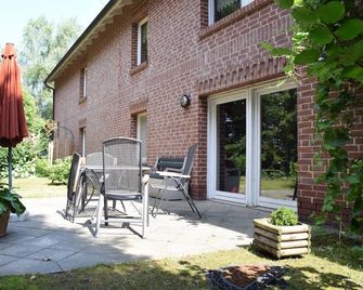 Ferienwohnung Eulenhof - Templin - Innenhof