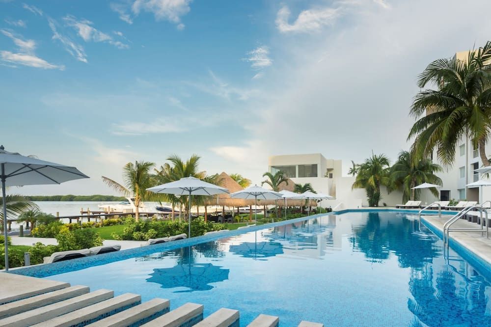 Real Inn Cancún - קנקון - בריכה