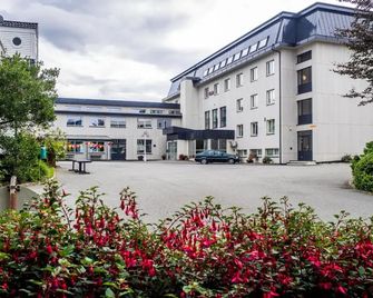 Solborg Folkehogskole Hostel - Stavanger - Edificio