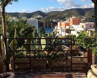 Villa Laetitia - Ponza - Balcony