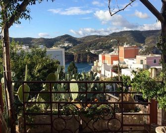 Villa Laetitia - Ponza - Balkon