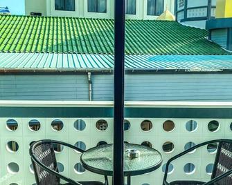 Private apartment 44 square meter1-bedroom1-bathroom1-kitchenroom1-livingroom - Patong - Balkon