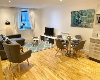 The Burley - Oxford - Living room