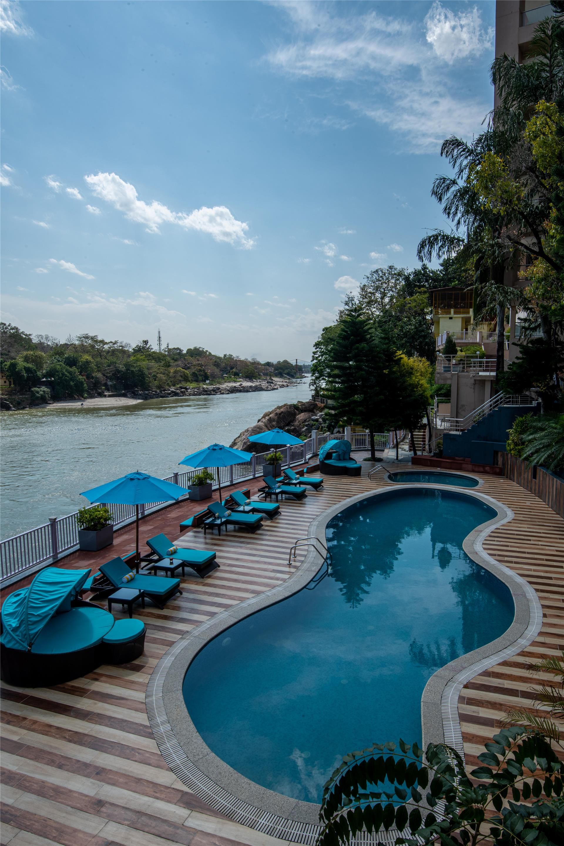 Lemon Tree Premier, Rishikesh - רישיקש - בריכה