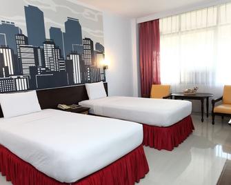 Hotel Prima - Makassar - Bedroom