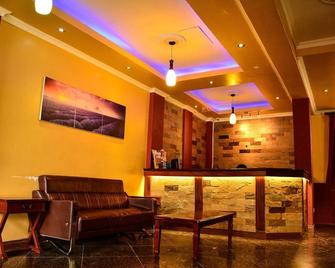 Seasons Airport Hotel - Nairobi - Recepción