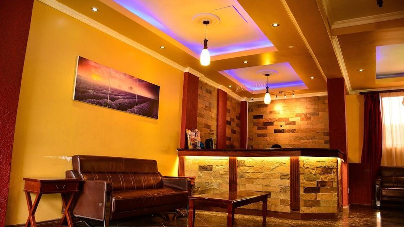 Seasons Airport Hotel