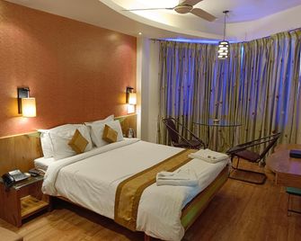 Hotel Radhika Palace - Sātāra - Bedroom