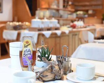 Pension-Appartement Mitterhofer - Scena - Restaurant