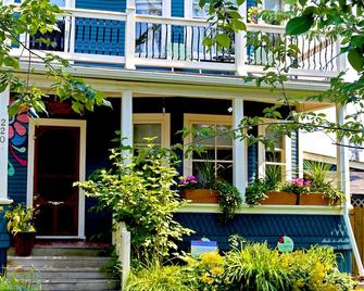 River Wynde Executive B&B - Calgary - Bina