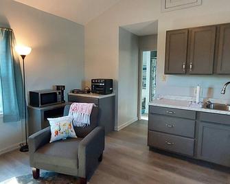 The Bunkhouse: The perfect Grand Lake experience! - Afton - Kitchen