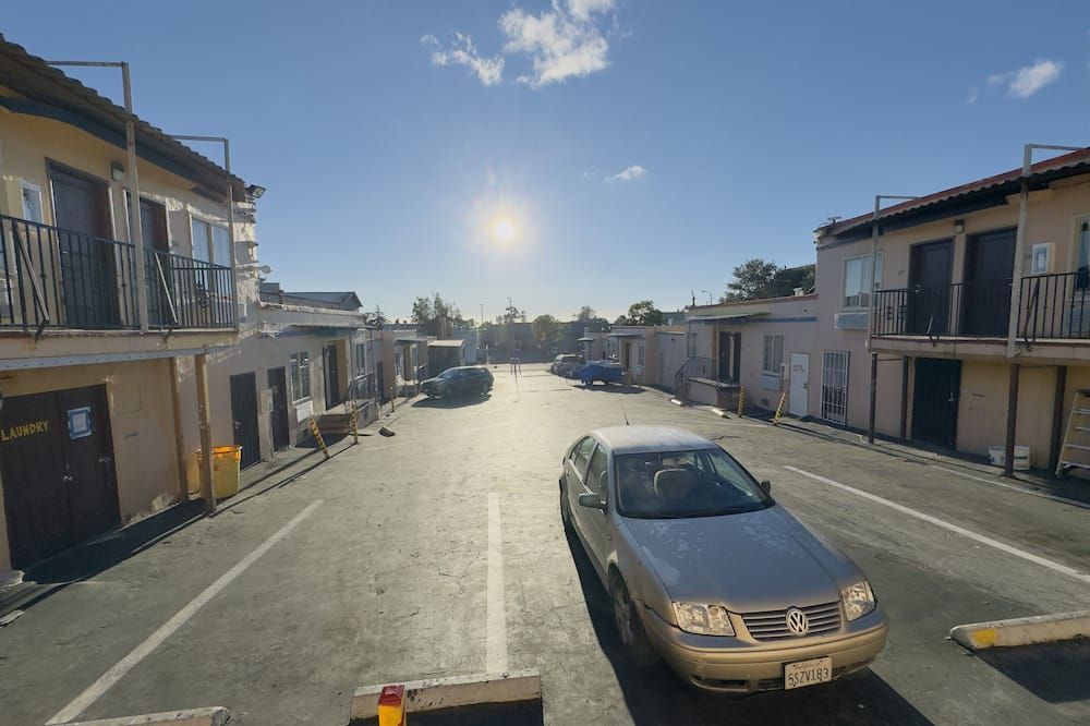 Parklane Motel - Oakland