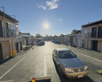 Parklane Motel - Oakland