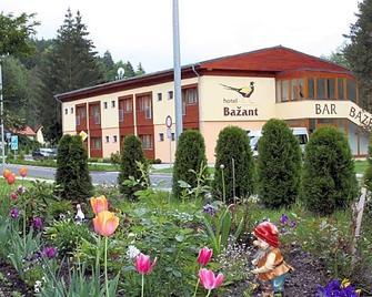 Hotel Bazant - Karlsbad - Gebäude