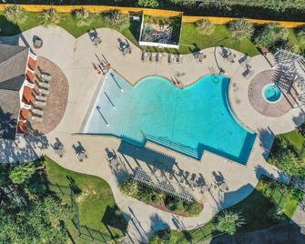 Seaside Comfort - Gulfport - Pool