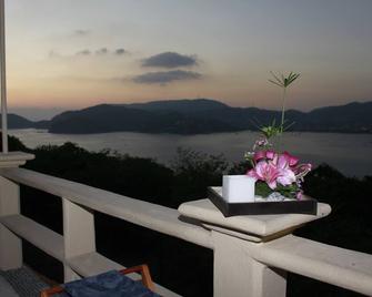 La Escollera Suites Adults Only - Zihuatanejo - Balcony